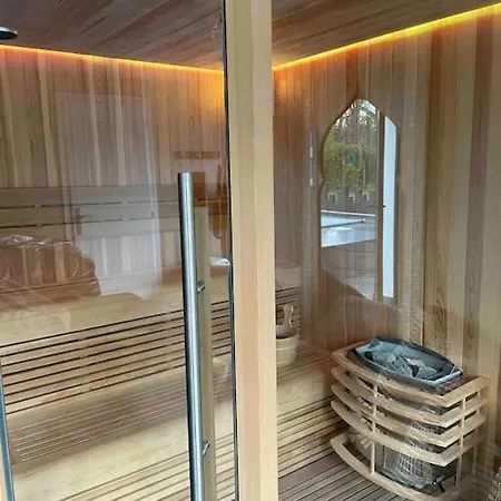 Piscine/jacuzzi Aux Portes De Paris. 别墅 拉莫赫莱